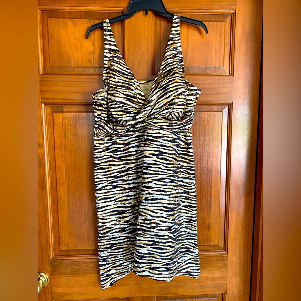 Swimsuits for All, 2 piece swimdress, metallic leopard print. Size 24.